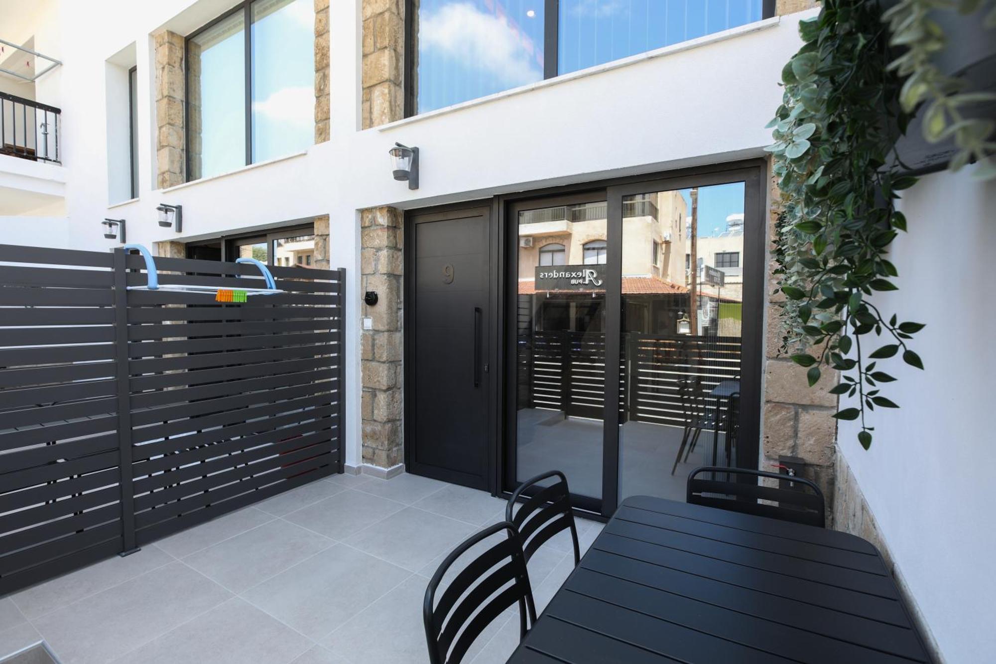 Panmari Apartment Paphos Exterior photo